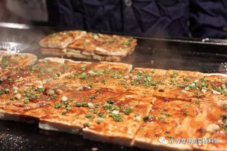铁板鲜香豆腐，家常美食的精致演绎