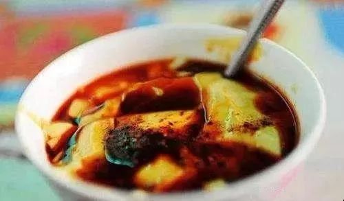 路边豆腐脑，唤醒味蕾的温暖记忆