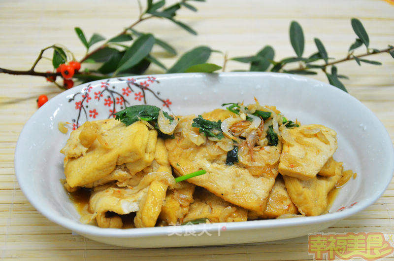 豆腐炸虾皮，家常美食的鲜美秘诀
