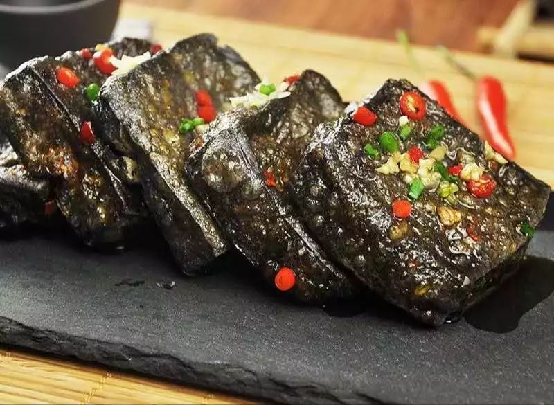 卤汁泡菜臭豆腐，独特风味，唤醒味蕾的秘密食谱