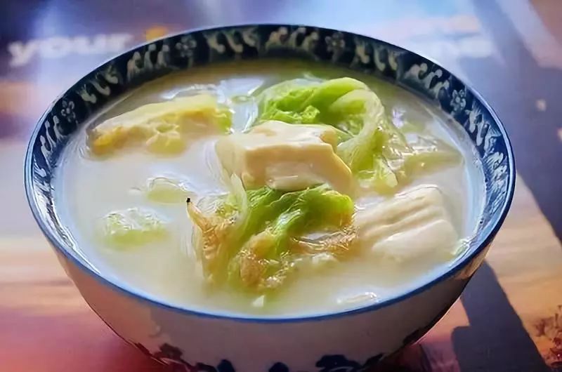 土豆白菜豆腐的奇妙组合，家常美食的全新境界