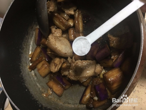 鸡蛋茄子烧肉的做法