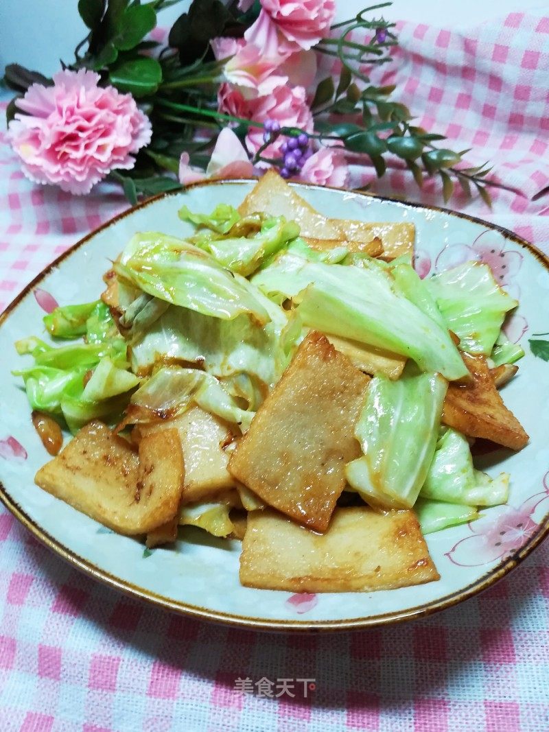 大块鱼豆腐炒菜的做法