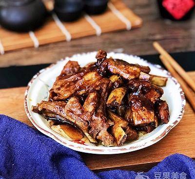 红焖羊排正宗做法，解锁羊肉的醇厚美味