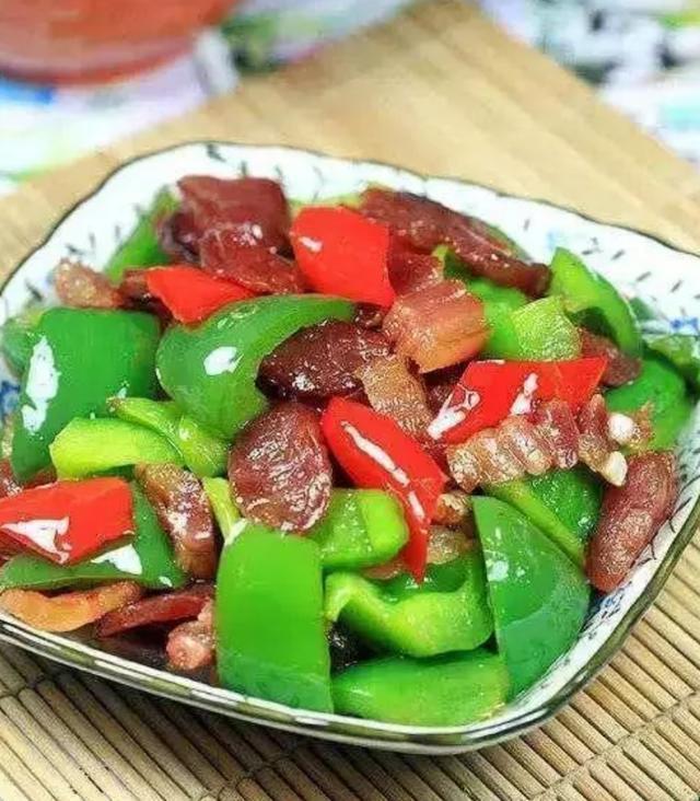 炒红椒，家常美味，营养满分，轻松入门做法指南