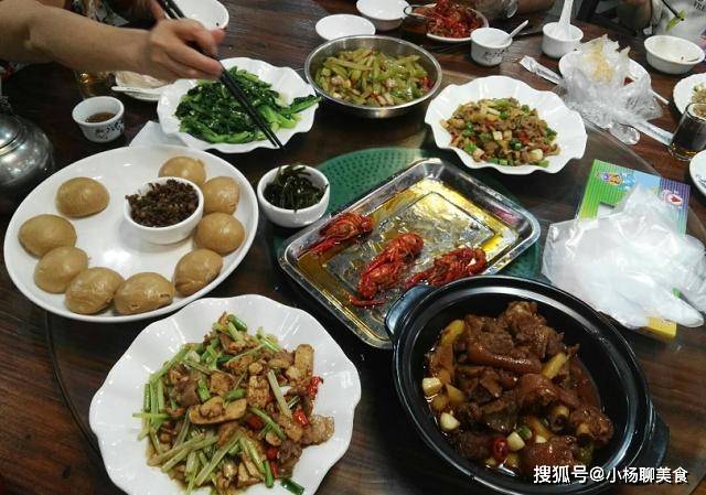 自助烤肉新宠，小肠小豆腐，美味与营养的双重享受
