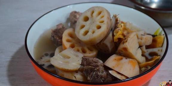 红莲藕排骨汤的最佳做法