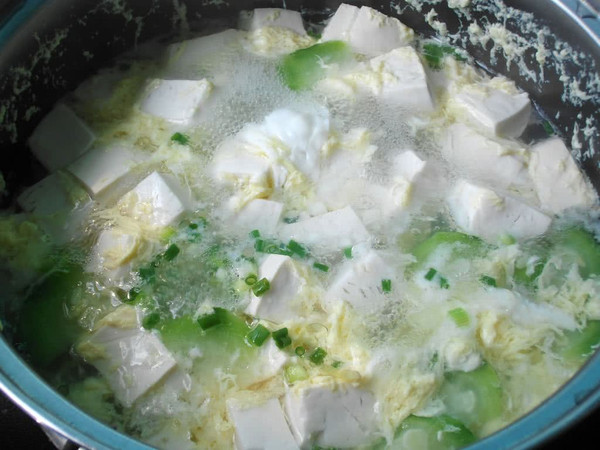 萝卜条豆腐鸡蛋汤，滋养身心的一道家常美味