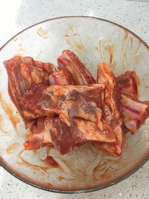烧排骨烤茄子的做法