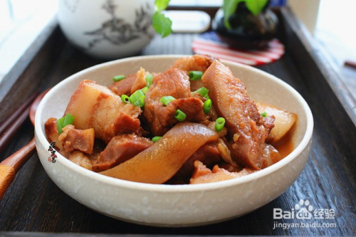 猪头肉煮豆腐，家常美食的温暖诱惑