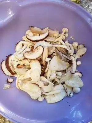 宝宝菌汤的家常做法