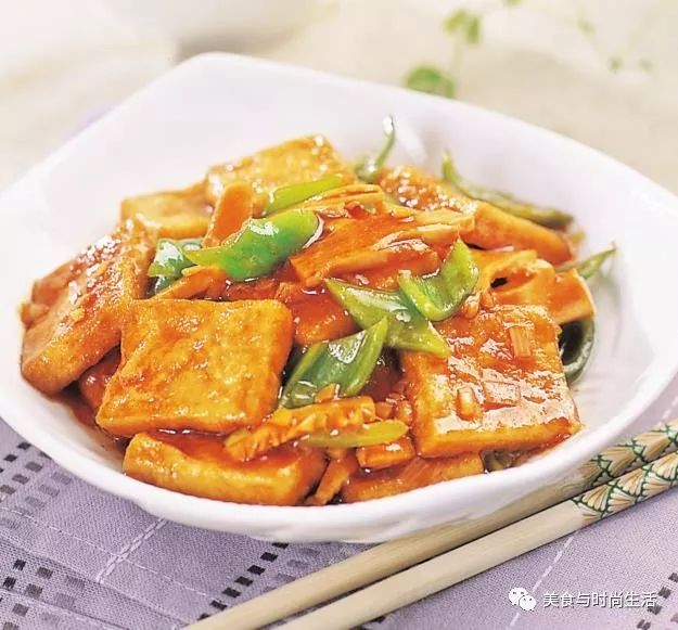 家庭炒豆腐片的做法