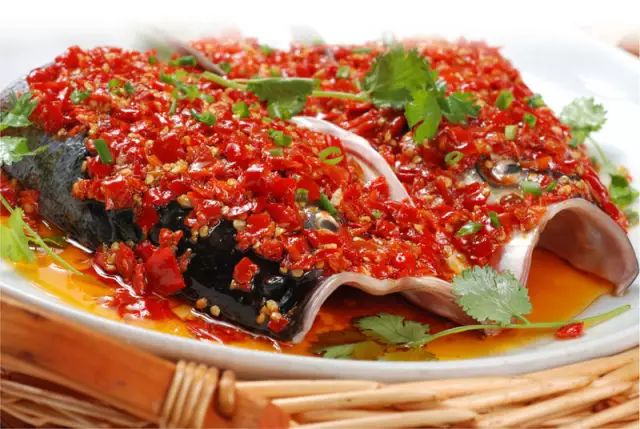 剁椒辣鱼，家常美食的绝妙风味体验