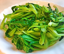 蒜蓉炒小白菜，清新爽口，营养丰富的家常菜做法解析