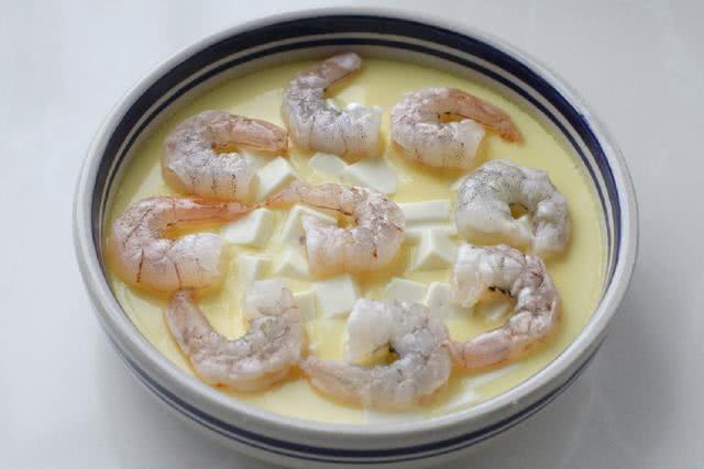 虾仁豆腐，鲜美口感与营养兼具的家常美食