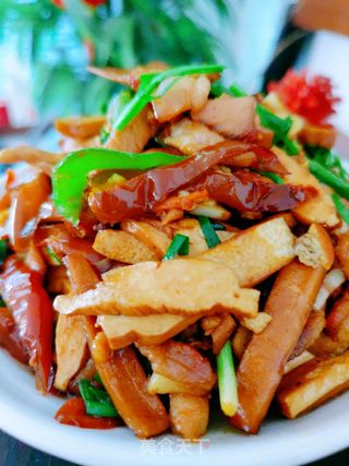 豆腐干土豆片，家常美食的绝妙搭配