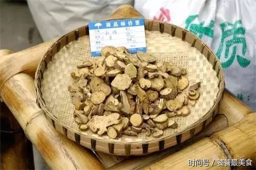 酸奶酱的魔力，美味酱料的秘密制作与家常应用