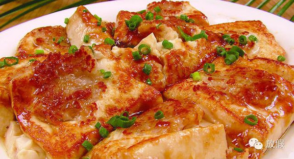农村豆腐蒸饭，家常美食的传承与美味