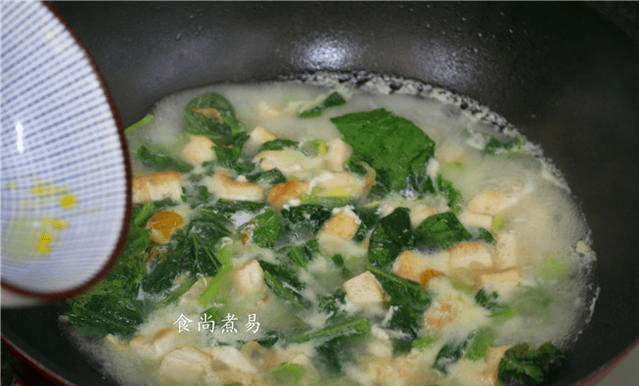 小芥菜煮豆腐，清新美味，滋养身心