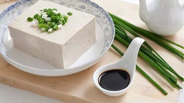 小芥菜煮豆腐，清新美味，滋养身心