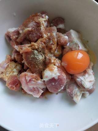猪心排骨煲杂菌菇的做法