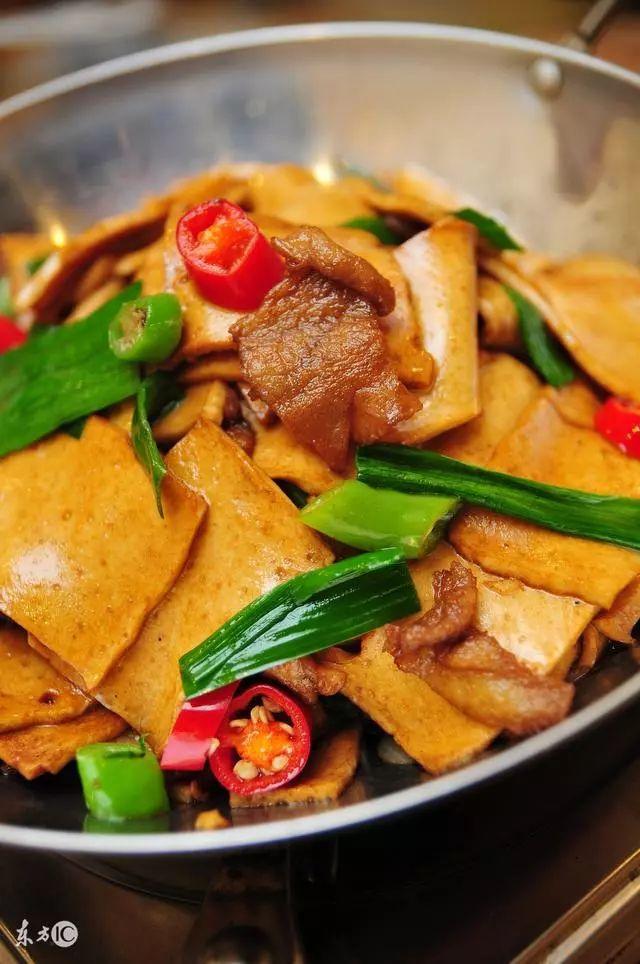 油炸晒干豆腐，家常美食的魅力与做法解析