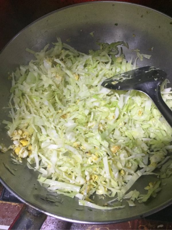 卷心菜粉条鸡蛋家常做法