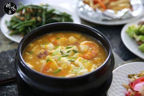 南瓜豆腐排骨煲，暖身养颜的美味佳肴