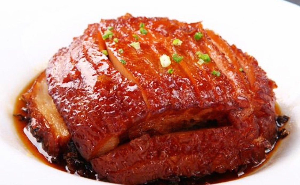 扣肉抹酱豆腐，传统美食的新颖吃法，美味与营养的双重享受