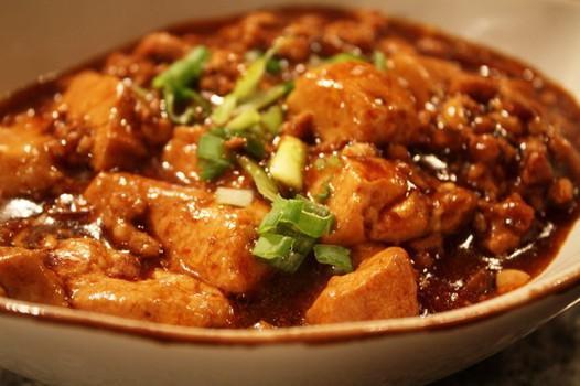 红烧豆腐烧毛蟹的做法