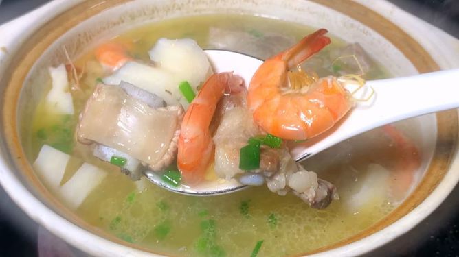 排骨大虾小鸡汤的做法