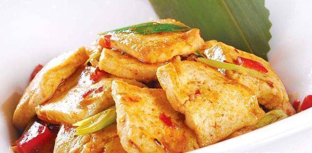豆腐煎猪肉不辣的做法