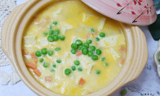 米酒淀粉勾芡豆腐，家常菜的新滋味，营养又美味