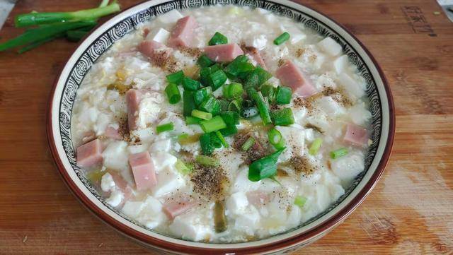 嫩豆腐和榨菜的做法