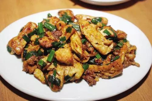 贵州摆摊豆腐，传统美味，家常做法解析