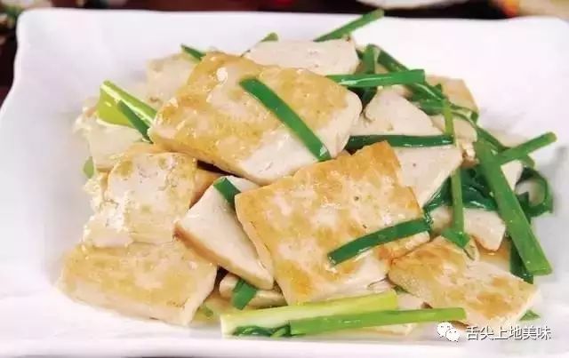 豆腐咸肉蒸蛋，家常美味的三重奏，营养与美味的完美融合