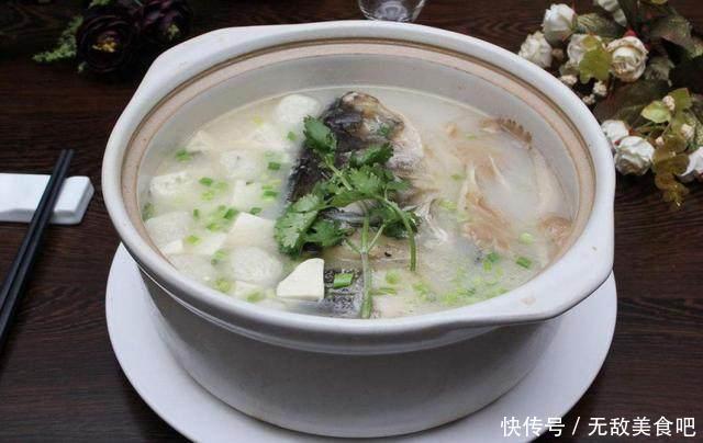 鱼块清炖豆腐白菜，滋补养生的家常美味