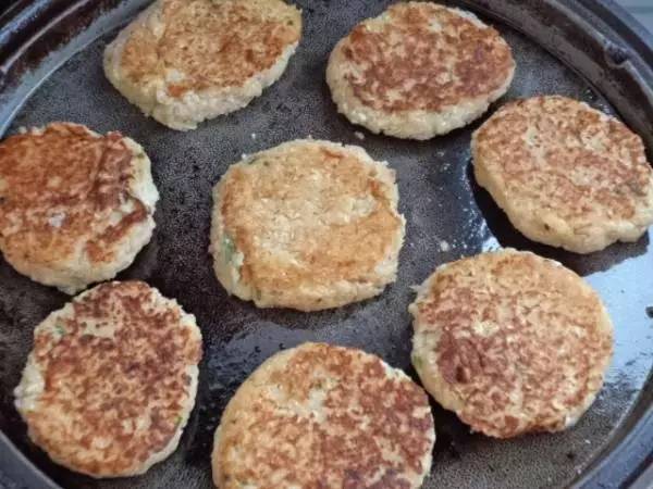 摊咸食，家常美食的独到魅力与制作秘诀