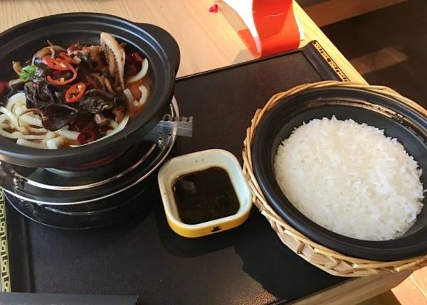 瓦锅饭的做法