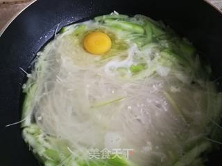 丝瓜鸡蛋面做法视频