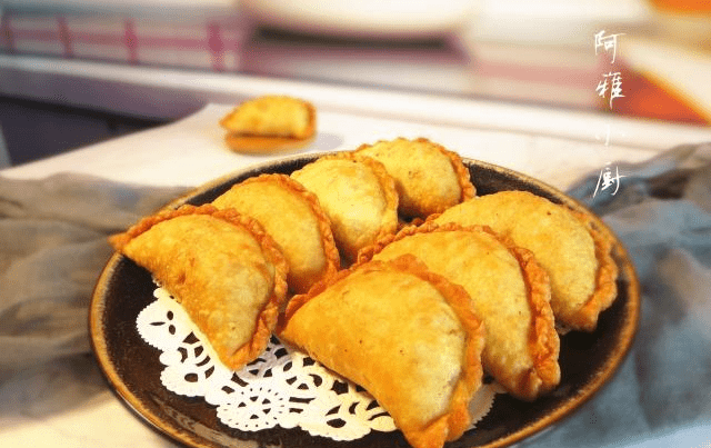 油炸大米锅巴，家常美食的魅力与做法解析
