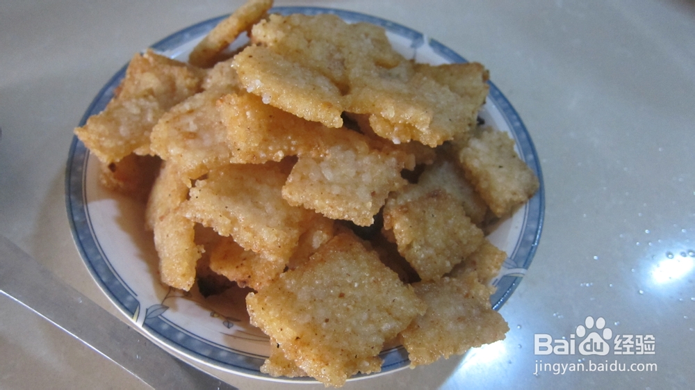 油炸大米锅巴，家常美食的魅力与做法解析
