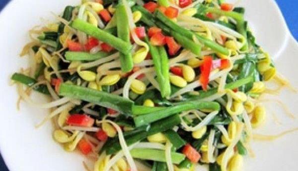 家常美味，酸菜韭菜炒豆腐，酸爽开胃的秘密食谱