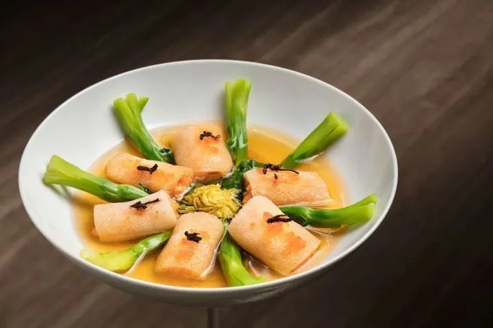云南炒白豆腐，传统美食的现代魅力
