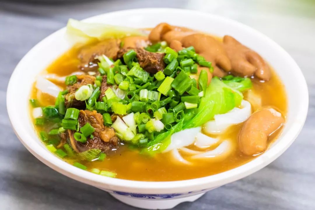 寿县牛腩炖豆腐，传统美食的鲜美融合