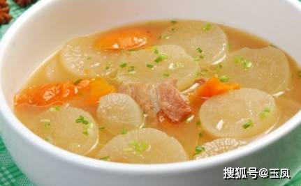 蘑菇豆腐萝卜炖肉的做法