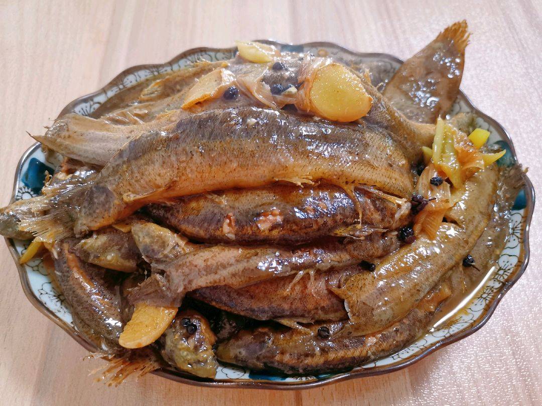 上海泥鳅豆腐煲，滋补佳肴，暖身养颜的美味秘诀