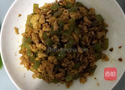 尖椒鸡蛋酱饺子做法