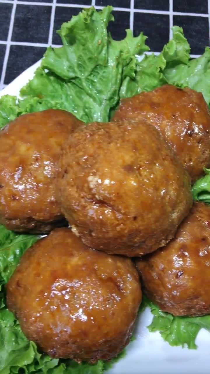 炸滑溜豆腐丸子的家常美味，外酥里嫩，营养丰富