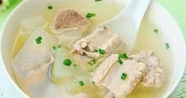 洋葱豆腐炖排骨的做法
